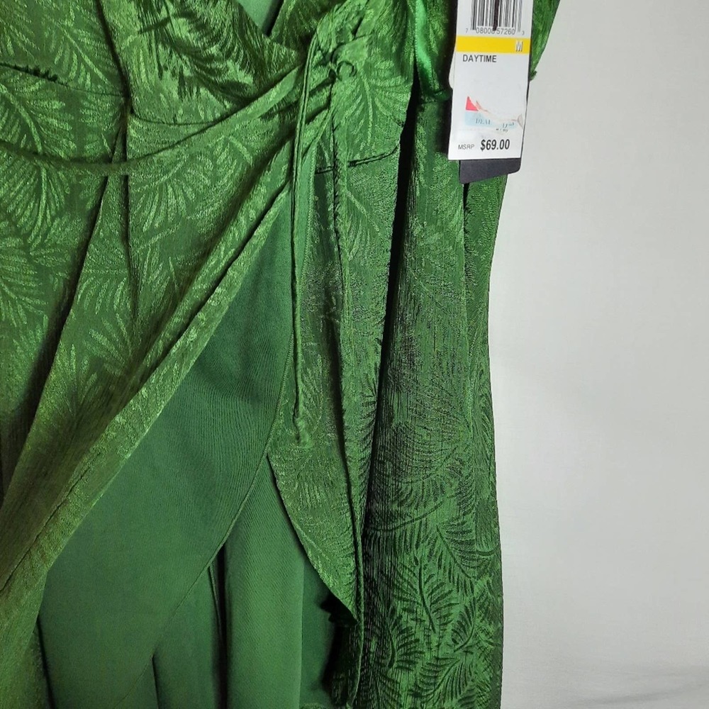 City Studio Women Juniors Medium Wrap Dress Green - Picture 7 of 9